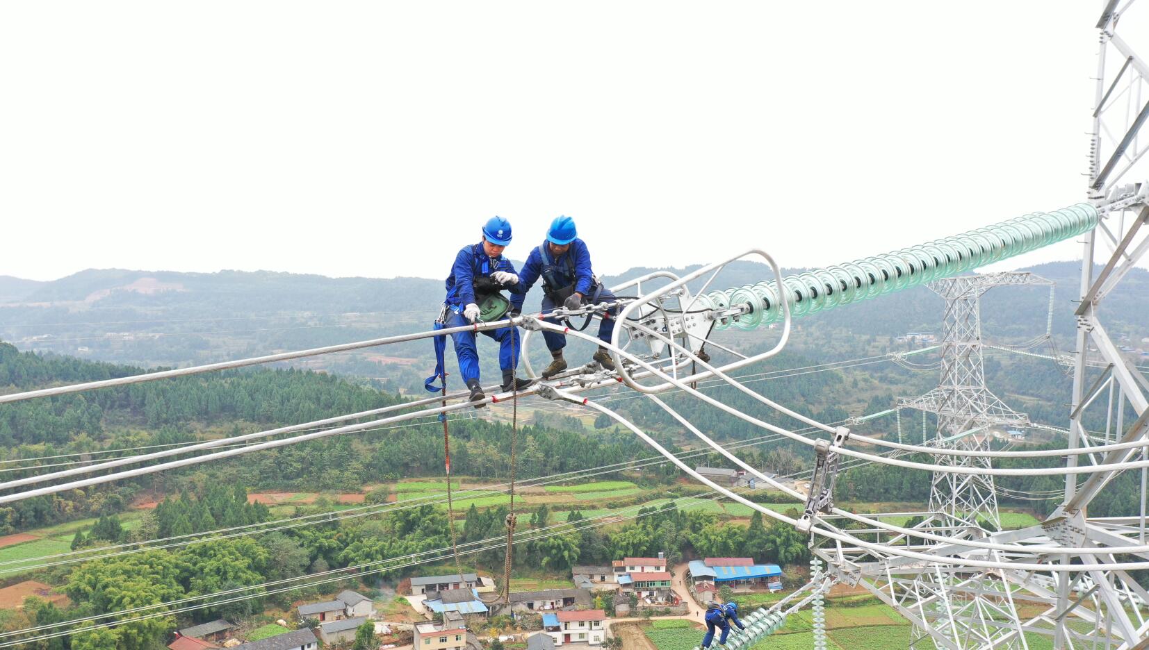 500kV谭龙一二线电力线路迁改工程